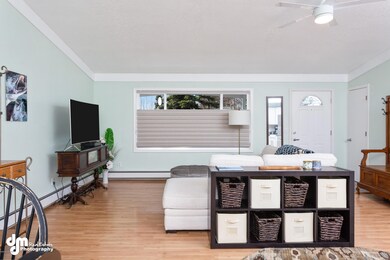 Living Room 2796-FULL