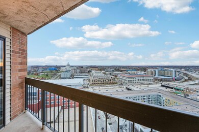 The Pointe unit R2409, Saint Paul, MN 55101 - photo 3