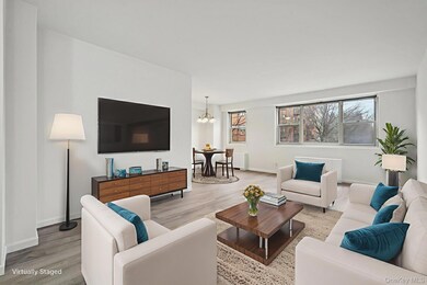 Biltmore Towers unit 5g, White Plains, NY 10603 - photo 7