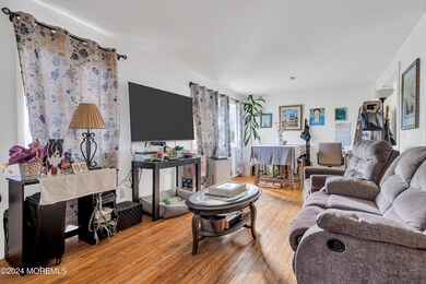 444 Irving Place, Toms River, NJ 08755 - photo 5