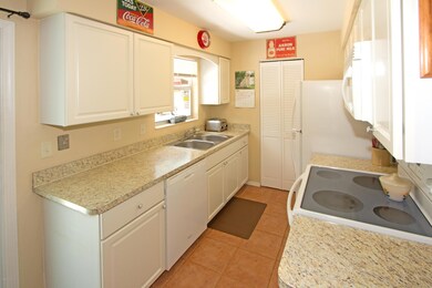 009_Kitchen (4)