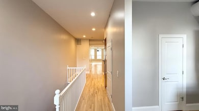 26 N 3rd St unit 3, Philadelphia, PA 19106 - photo 2
