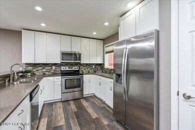 10-Kitchen_MAX5528
