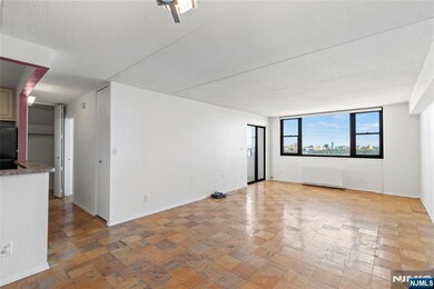 Briarcliff unit 18k, Cliffside Park, NJ 07010 - photo 6