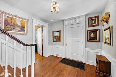 93 Merriweather Rd, Grosse Pointe Farms, MI 48236 - photo 5