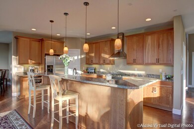 Kitchen Breakfast Bar