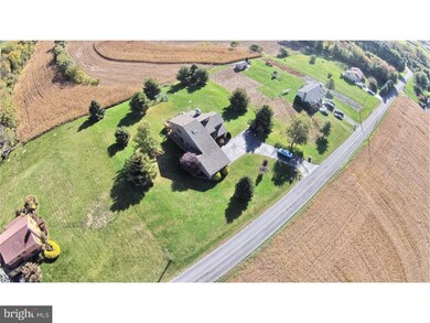 304 Focht Ln, Hamburg, PA 19526 - photo 3