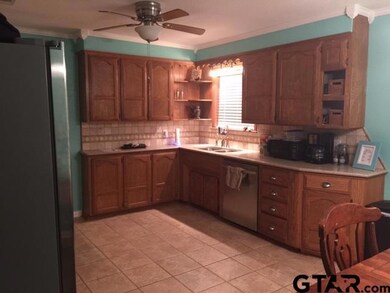 4813 4813 Inverness Dr, Tyler, TX 75703 - photo 3