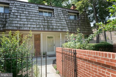 415 W Broad St unit 8, Falls Church, VA 22046 - photo 2