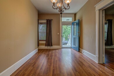 10-1311 Chapman Ave NW 010
