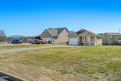 02-1307-William-Holt-Blvd-Sevierville-TN
