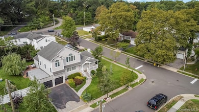 2 Hamilton St, Farmingdale, NY 11735 - photo 2