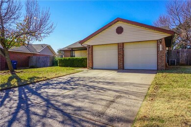 1300 Silver Maple Ln, Noble, OK 73068 - photo 5