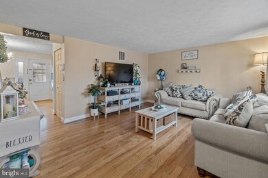 27 Willow Spring Ct, Germantown, MD 20874 - photo 6