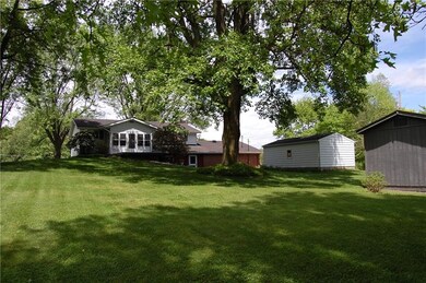 Land/Lot - Detached 1 Car Garage