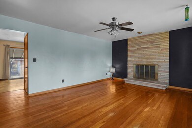 6-web-or-mls-3770-kinsey-dr
