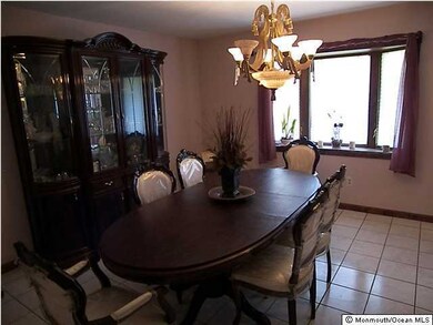 11 Crystal Ct, Middletown, NJ 07748 - photo 3