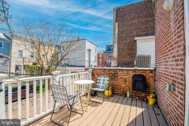 4327 Main St unit 2, Philadelphia, PA 19127 - photo 2