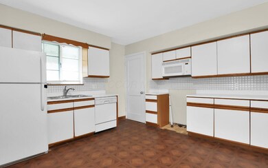 561 Belvidere Ave, Columbus, OH 43223 - photo 5