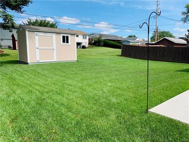 915 E Montgomery St, Allentown, PA 18103 - photo 6