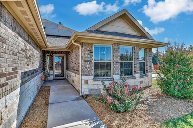 1819 Bersand Ave, Gainesville, TX 76240 - photo 3