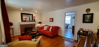 433 Heston Ave, Norristown, PA 19403 - photo 4