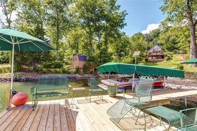 11421 W Grandview Dr, Columbus, IN 47201 - photo 7