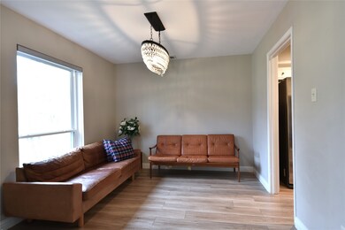 727 Bunker Hill Rd unit 98, Houston, TX 77024 - photo 2