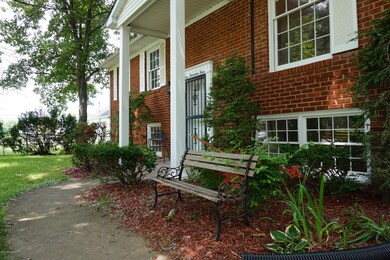 9003 Cinderella Ln, Louisville, KY 40229 - photo 2