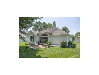 8511 Hauser Ct, Lenexa, KS 66215 - photo 2