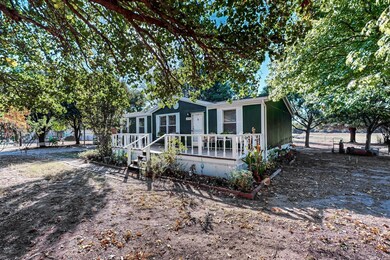 1018 Shady Ln, Springtown, TX 76082 - photo 4