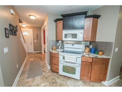 825 Idlewood Ave, Sheffield Lake, OH 44054 - photo 6