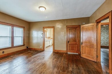 1435 W 14th St, Davenport, IA 52804 - photo 6