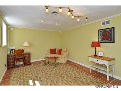 Flex Space/Rec room