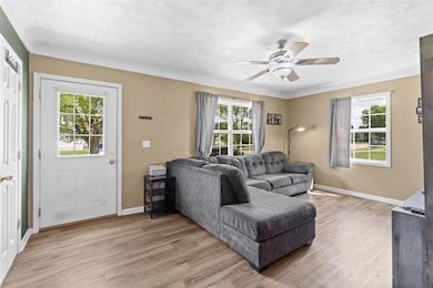 1664 8th St NW, Cedar Rapids, IA 52405 - photo 4