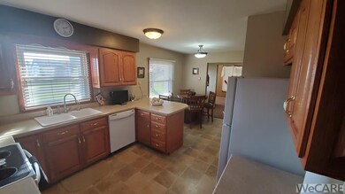 802 E 3rd St, Fort Jennings, OH 45844 - photo 4