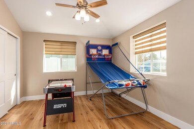 4020 E Glenrosa Ave, Phoenix, AZ 85018 - photo 4