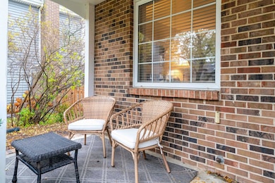 111 Midway Ln, Vernon Hills, IL 60061 - photo 2