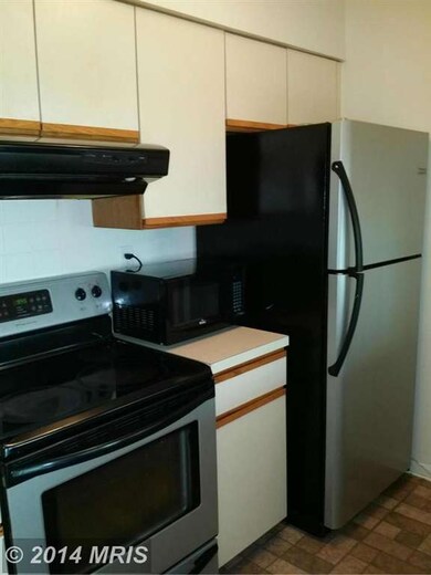 14318 Dover Ct, Laurel, MD 20707 - photo 4