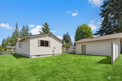 304 89th St SE, Everett, WA 98208 - photo 3