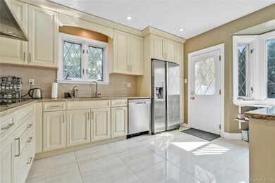 3029 143rd St, Flushing, NY 11354 - photo 6