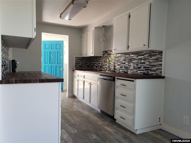 117 Walnut St, Independence, OR 97351 - photo 2