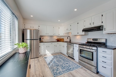 8 Cutter Park unit 8, Somerville, MA 02144 - photo 4