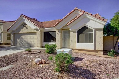 1006 S Surfside Dr, Gilbert, AZ 85233 - photo 2