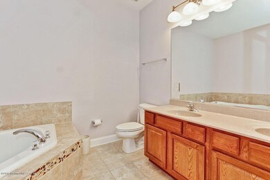 806 Abby Rd unit 806, Middletown, NJ 07748 - photo 3