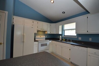 550 Sixth St, Saint Simons Island, GA 31522 - photo 4