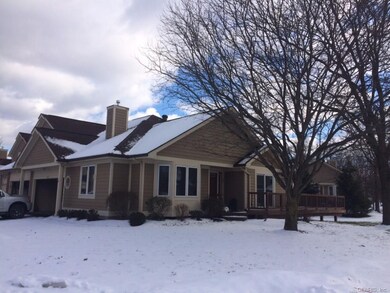 2car garage with hot and cold water