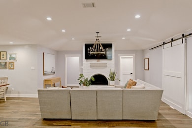 3010 Broadmoor Dr, Sugar Land, TX 77478 - photo 7