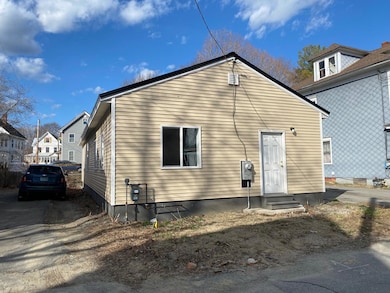 5 Elm Ct, Waterville, ME 04901 - photo 4