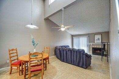 family room 3